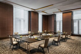 Four Seasons Hotel New York Downtown