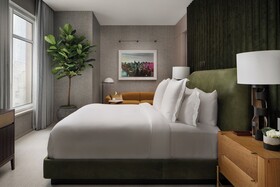 Four Seasons Hotel New York Downtown