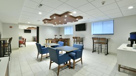 Holiday Inn Express Staten Island West