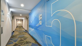 Holiday Inn Express Staten Island West