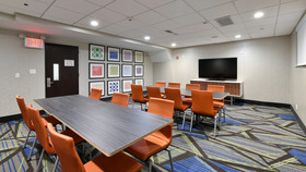 Holiday Inn Express Staten Island West