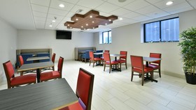 Holiday Inn Express Staten Island West
