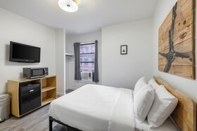 Hotel 27 by LuxUrban