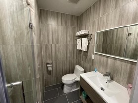 King Hotel Brooklyn Sunset Park