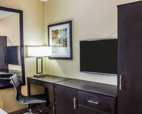Pitkin Hotel