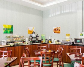 Pitkin Hotel