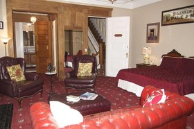 Stay The Night Bed & Breakfast