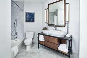Hotel Seville Nomad