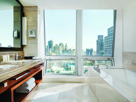 The Langham New York, Fifth Avenue