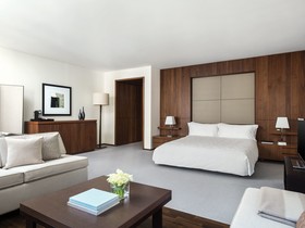 The Langham New York, Fifth Avenue
