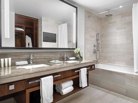 The Langham New York, Fifth Avenue