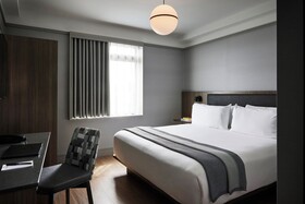 The Melrose Hotel