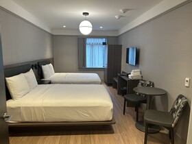 The Melrose Hotel