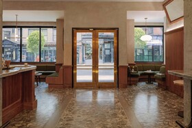 The Merchant Hotel, Sonder