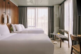 The Merchant Hotel, Sonder