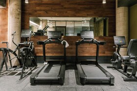 The Merchant Hotel, Sonder