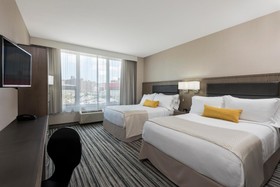 Wyndham Garden LaGuardia South