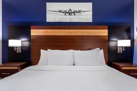 Avion Inn Near LGA Airport, Ascend Hotel Collection