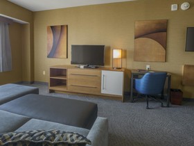 DoubleTree by Hilton Hotel Niagara Falls