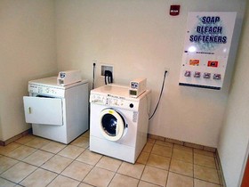 SureStay Plus Hotel by Best Western Niagara Falls East