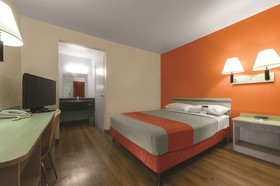 SureStay Plus Hotel by Best Western Niagara Falls East