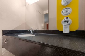 SureStay Plus Hotel by Best Western Niagara Falls East