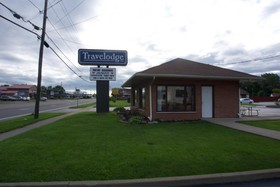 Travelodge by Wyndham Niagara Falls