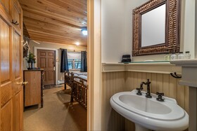 The Alpine Lodge
