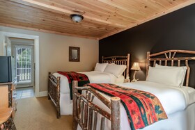 The Alpine Lodge