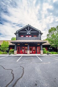The Alpine Lodge
