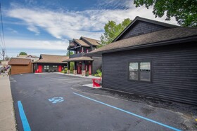 The Alpine Lodge