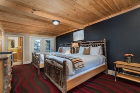 The Alpine Lodge
