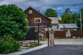 The Alpine Lodge
