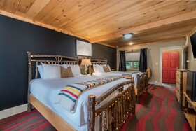 The Alpine Lodge