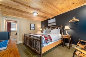The Alpine Lodge