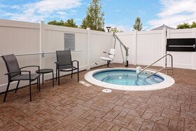 Fairfield Inn & Suites Queensbury Glens Falls/Lake George Area