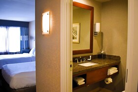 Marriott Rochester Airport