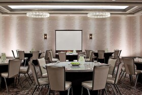 Marriott Rochester Airport