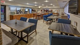 Holiday Inn Express Roslyn - Long Island