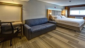 Holiday Inn Express Roslyn - Long Island