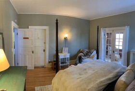 Franklin Manor Bed & Breakfast