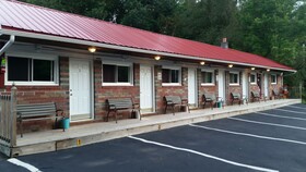 The Paradise Resort and Cabins