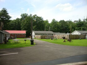 The Paradise Resort and Cabins