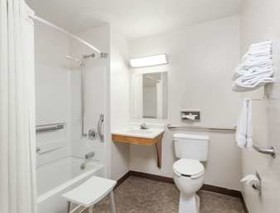 Super 8 by Wyndham Sidney NY
