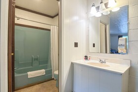 The Way Inn by OYO Spencer