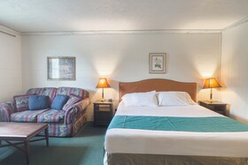 The Way Inn by OYO Spencer