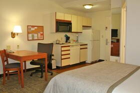 Candlewood Suites Syracuse-Airport