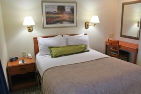 Candlewood Suites Syracuse-Airport