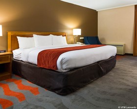 Comfort Inn & Suites Airport