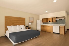 LivAway Suites Syracuse
